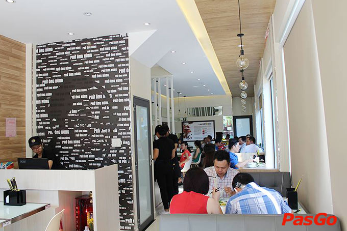 nhà hàng phở ông hùng tân sơn nhì 12